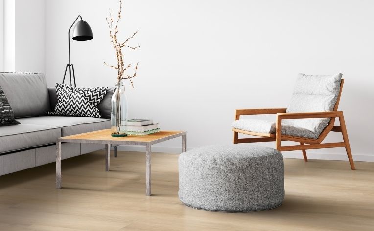 غرفة المعيشة أرضية خشبية